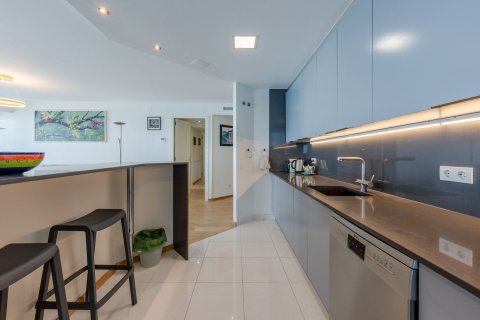 4 bedrooms apartment for sale in Barcelona, Catalonia, Spain № 4606 - photo 10