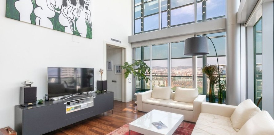 3 bedrooms apartment for sale in Barcelona, Catalonia, Spain № 4608