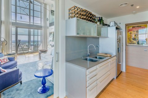 2 bedrooms apartment for sale in Barcelona, Catalonia, Spain № 4604 - photo 12