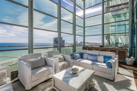 2 bedrooms apartment for sale in Barcelona, Catalonia, Spain № 4604 - photo 10