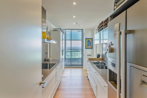 2 bedrooms apartment for sale in Barcelona, Catalonia, Spain № 4604 - photo 13