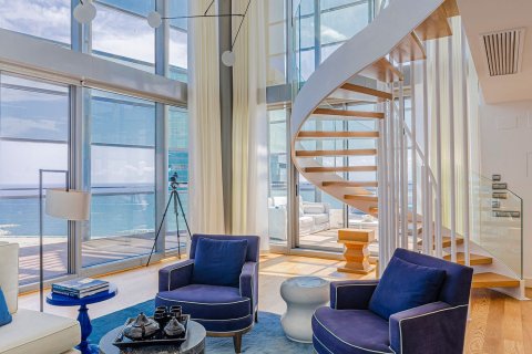 2 bedrooms apartment for sale in Barcelona, Catalonia, Spain № 4604 - photo 2