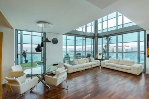 4 bedrooms apartment for sale in Barcelona, Catalonia, Spain № 4603