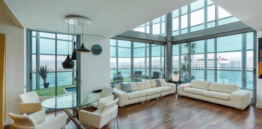 4 bedrooms apartment for sale in Barcelona, Catalonia, Spain № 4603