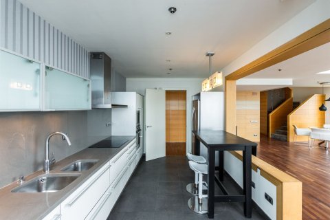 4 bedrooms apartment for sale in Barcelona, Catalonia, Spain № 4603 - photo 14