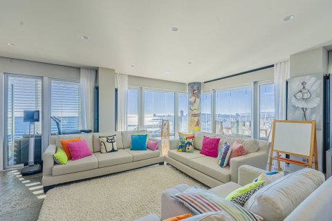 3 bedrooms apartment for sale in Barcelona, Catalonia, Spain № 4605 - photo 10