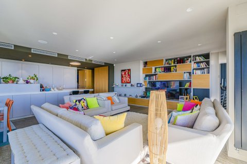 3 bedrooms apartment for sale in Barcelona, Catalonia, Spain № 4605 - photo 13