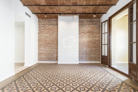 3 bedrooms apartment for sale in Barcelona, Catalonia, Spain № 7176 - photo 27