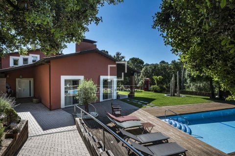 Купить виллу в Вальдорейкс, Испания с 5 спален, 430м², № 7175 - фото 26