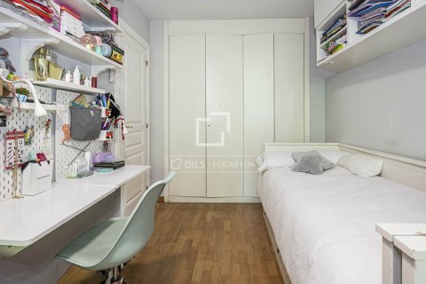 Apartamento de 4 dormitorios en venta en Sant Cugat del Vallès, Barcelona, Cataluña, Spain № 7174 - foto 13