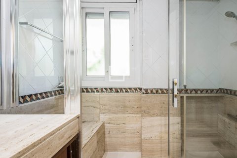 Apartamento de 4 dormitorios en venta en Sant Cugat del Vallès, Barcelona, Cataluña, Spain № 7174 - foto 14