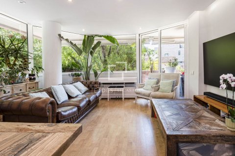 Apartamento de 4 dormitorios en venta en Sant Cugat del Vallès, Barcelona, Cataluña, Spain № 7174 - foto 27