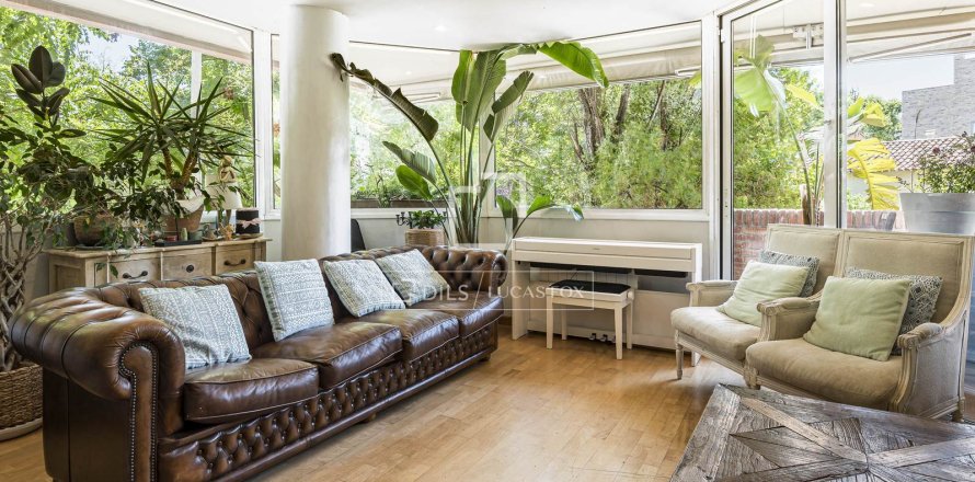 Apartamento de 4 dormitorios en venta en Sant Cugat del Vallès, Barcelona, Cataluña, Spain № 7174