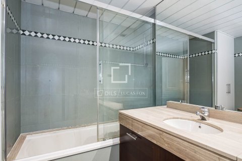 Apartamento de 4 dormitorios en venta en Sant Cugat del Vallès, Barcelona, Cataluña, Spain № 7174 - foto 11