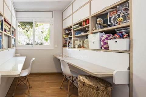 Apartamento de 4 dormitorios en venta en Sant Cugat del Vallès, Barcelona, Cataluña, Spain № 7174 - foto 7