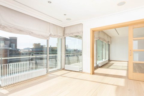 3 chambres penthouse à vendre à Barcelona, Catalonia, Spain № 7178 - photo 28
