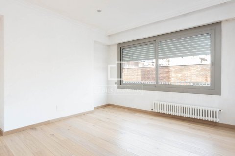 3 chambres penthouse à vendre à Barcelona, Catalonia, Spain № 7178 - photo 21