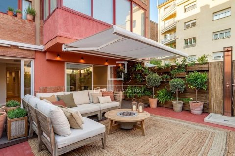 3 bedrooms apartment for sale in Barcelona, Catalonia, Spain № 7180