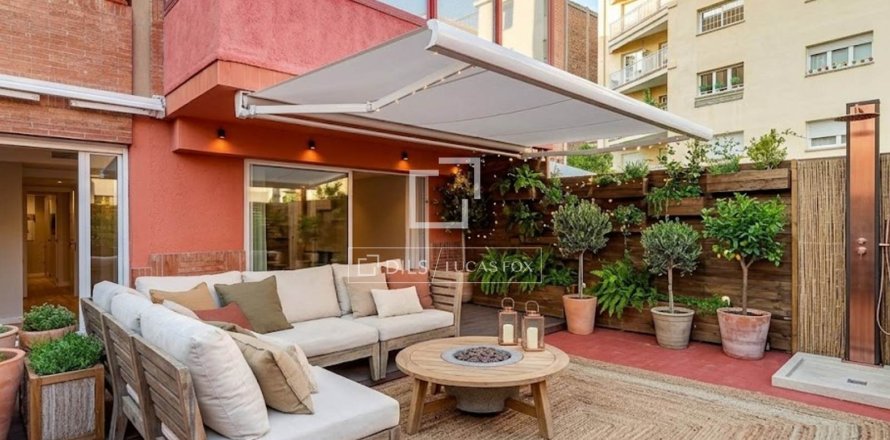 3 bedrooms apartment for sale in Barcelona, Catalonia, Spain № 7180