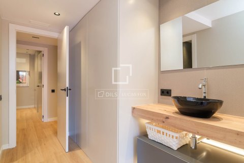 3 bedrooms apartment for sale in Barcelona, Catalonia, Spain № 7180 - photo 22
