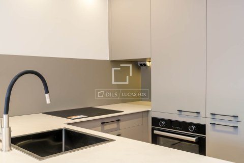 3 bedrooms apartment for sale in Barcelona, Catalonia, Spain № 7180 - photo 11