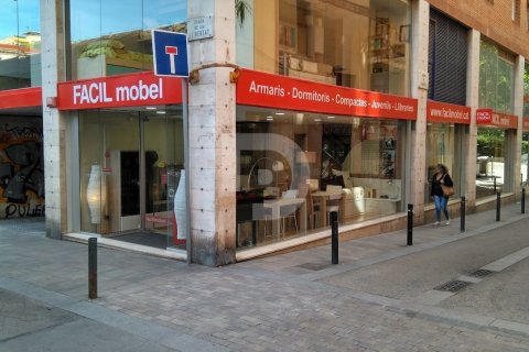 395 sq.m. retail store for sale in Gracia, Barcelona, Catalonia, Spain № 5175 - photo 2
