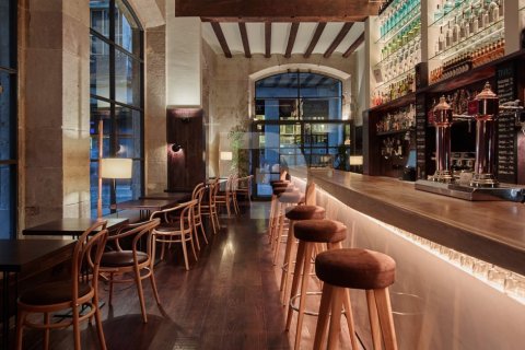 496 sq.m. cafe / restaurant for sale in Ciutat Vella, Barcelona, Catalonia, Spain № 5176