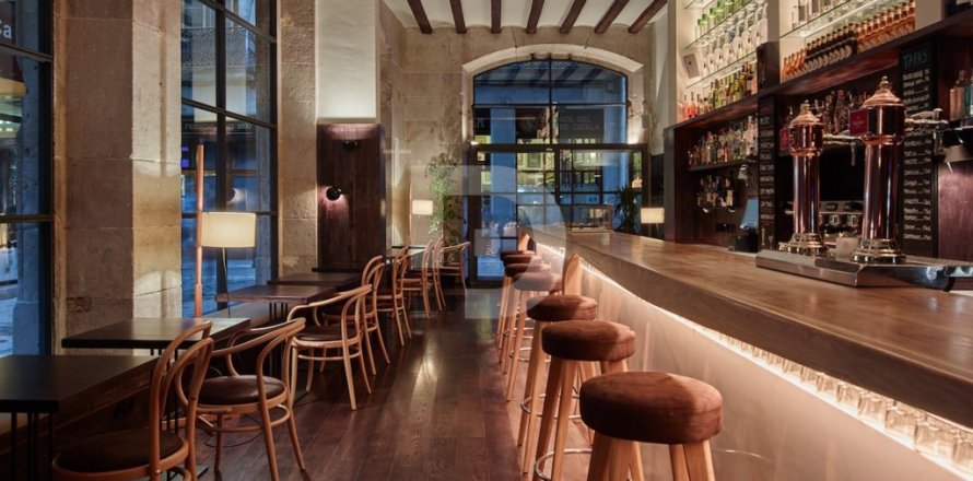 Кафе / ресторан 496м² в Старый городе, Барселона, Каталония, Испания № 5176