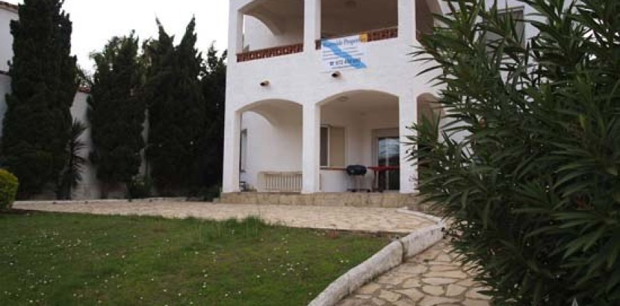 Вилла с 15 спальнями в Розы, Герона, Каталония, Испания № 877