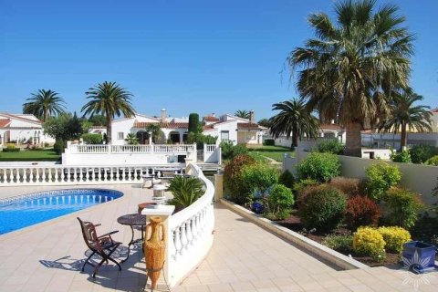 Купить виллу в Розы, Испания с 5 спален, 175м², № 876 - фото 10