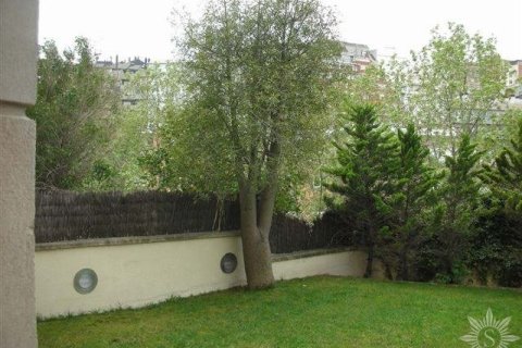 Купить виллу в Барселона, Испания с 3 спальни, 128м², № 882 - фото 4