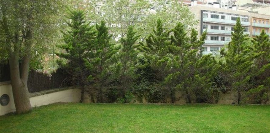 Вилла с 3 спальнями в Барселоне, Каталония, Испания № 882