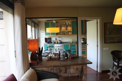 Купить виллу в Барселона, Испания с 3 спальни, 128м², № 882 - фото 17