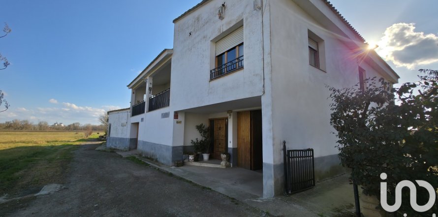 5 bedrooms house for sale in Lleida, Catalonia, Spain № 4947