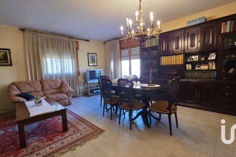 5 bedrooms house for sale in Lleida, Catalonia, Spain № 4947 - photo 3