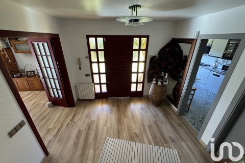 4 bedrooms house for sale in Barcelona, Catalonia, Spain № 4950 - photo 12