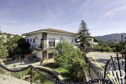 Купить земельный участок в Льорет-де-Мар, Испания 7968м², № 4951 - фото 2