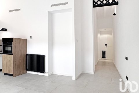 2 bedrooms apartment for sale in Barcelona, Catalonia, Spain № 4952 - photo 11