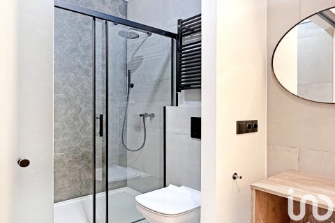 2 bedrooms apartment for sale in Barcelona, Catalonia, Spain № 4952 - photo 16