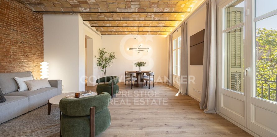 2 bedrooms apartment for sale in Barcelona, Catalonia, Spain № 5714