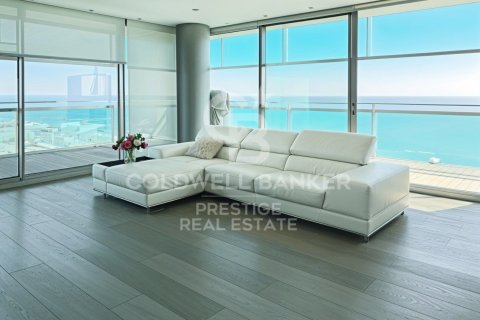 3 bedrooms apartment for sale in Barcelona, Catalonia, Spain № 5717 - photo 4