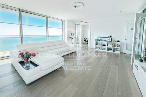 3 bedrooms apartment for sale in Barcelona, Catalonia, Spain № 5717 - photo 3