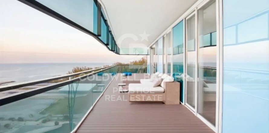 3 bedrooms apartment for sale in Barcelona, Catalonia, Spain № 5717