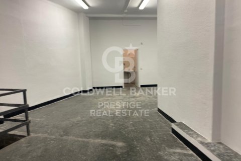 340 sq.m. commercial property for sale in Barcelona, Catalonia, Spain № 5719 - photo 16