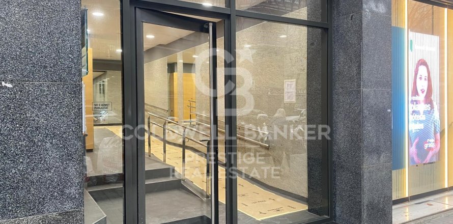 340 sq.m. commercial property for sale in Barcelona, Catalonia, Spain № 5719