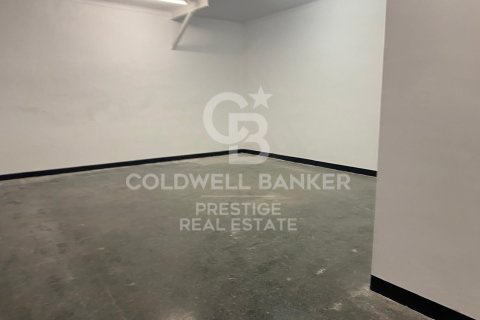 340 sq.m. commercial property for sale in Barcelona, Catalonia, Spain № 5719 - photo 21