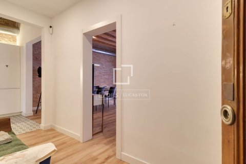 3 bedrooms apartment for rent in Barcelona, Catalonia, Spain № 6357 - photo 4