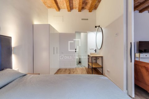 3 bedrooms apartment for rent in Barcelona, Catalonia, Spain № 6357 - photo 11