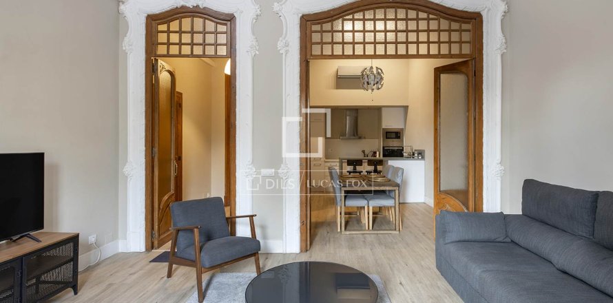 Apartamento de 2 dormitorios en alquiler en Barcelona, Cataluña, Spain № 6354