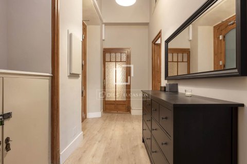 Снять в аренду квартиру в Барселона, Испания с 2 спальни, 137м², № 6354 - фото 7